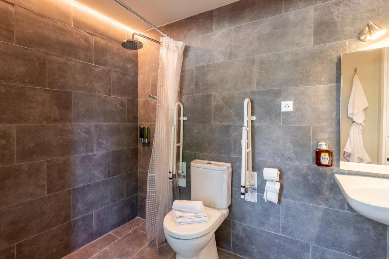 Double Room In Toledorooms Vistapark Екстериор снимка